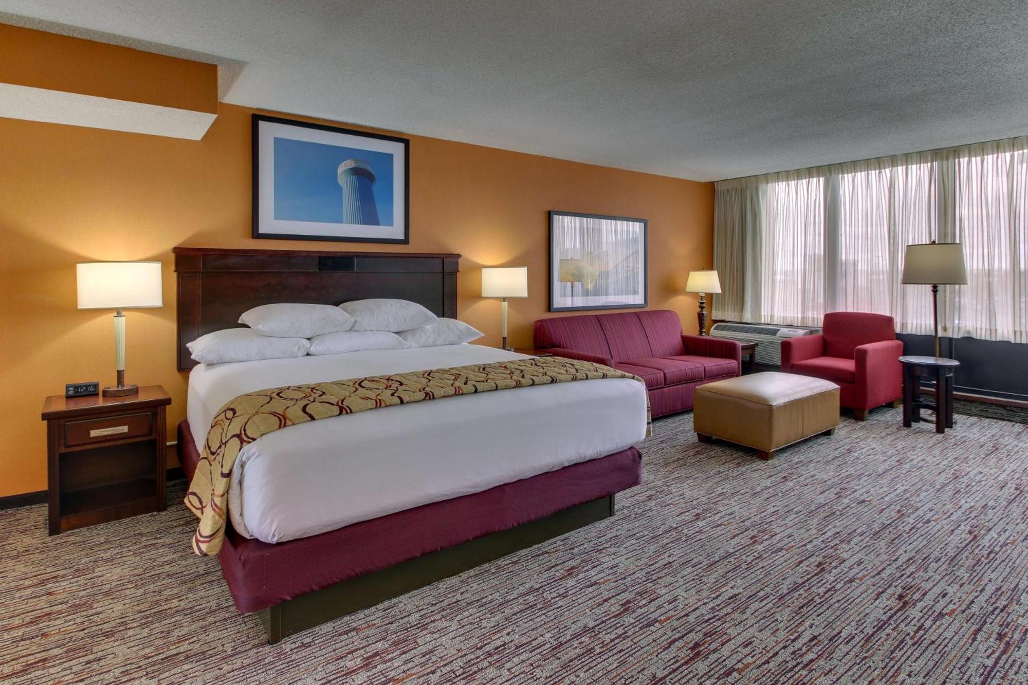 Pear Tree St. Louis - Hotel 2*